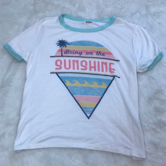 ☀️ Bring on the Sunshine ☀️ Graphic T-shirt Sz M - Picture 1 of 2